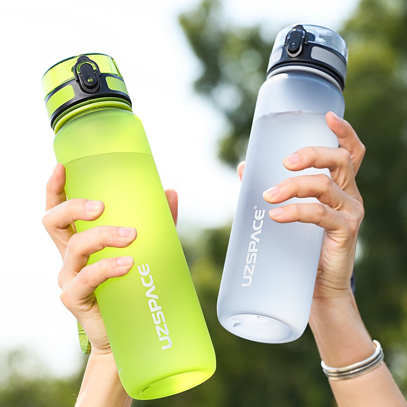 Hot Sale Sports Water Bottle 500/1000ML Protein Shaker Outdoor Travel Portable Leakproof Drinkware Plastic Drink Bottle BPA Free